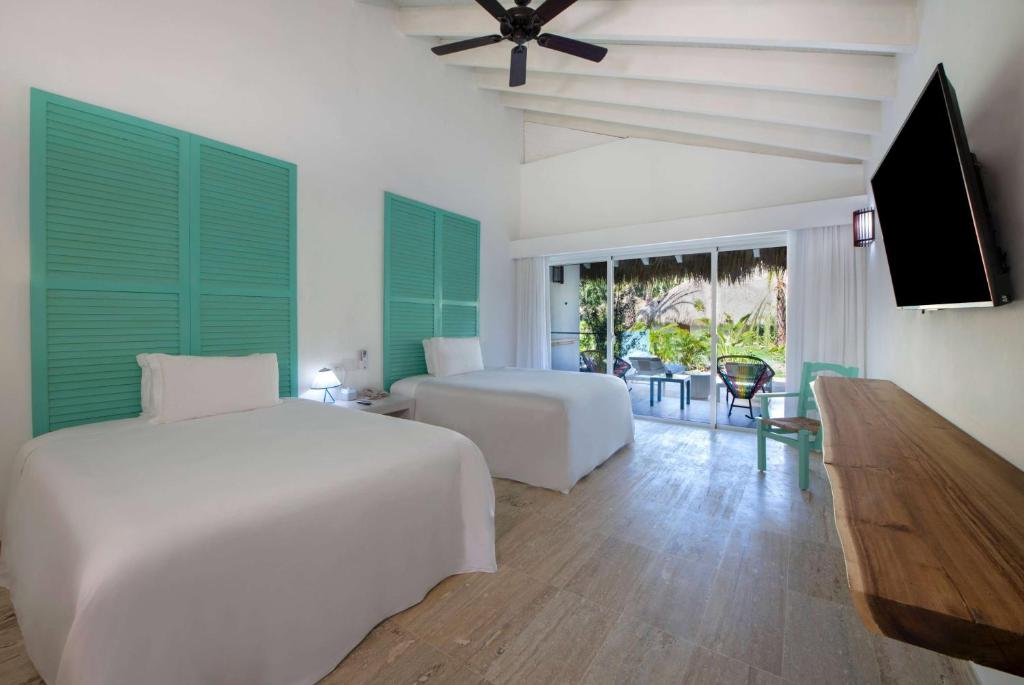 Tours to the hotel Viva V Samana by Wyndham, A Trademark Adults Samana Dominican Republic