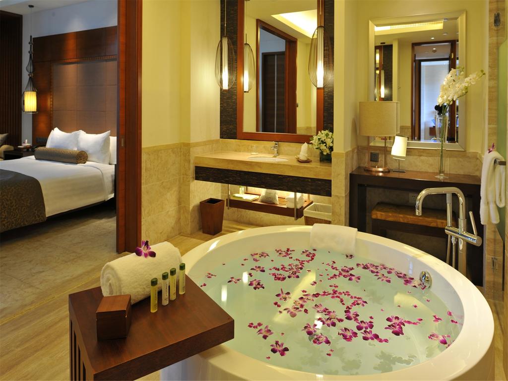 Горящие туры в отель Double tree Resort by Hilton Sanya Haitang Bay Санья Китай