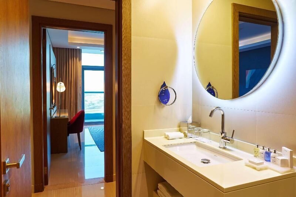 Radisson Blu Hotel Apartment Dubai Silicon Oasis, Дубай (город), фотографии туров