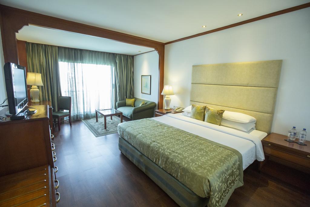 Горящие туры в отель Taj Banjara Хайдарабад