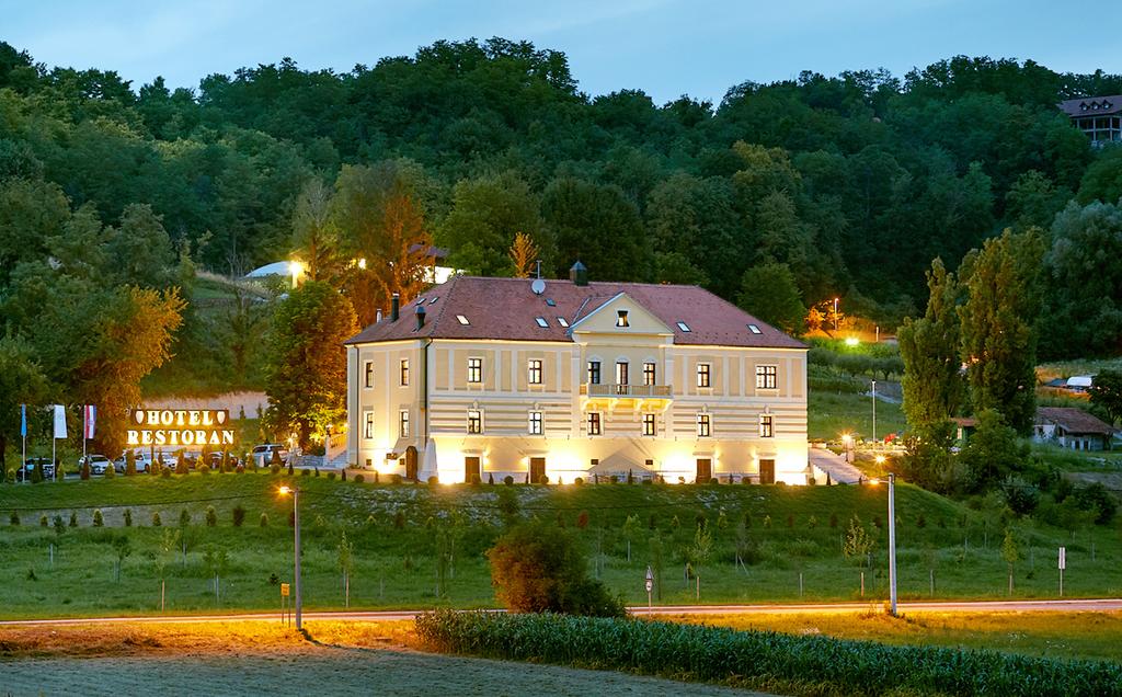 Отдых в отеле Dvorac Gjalski Загреб Хорватия