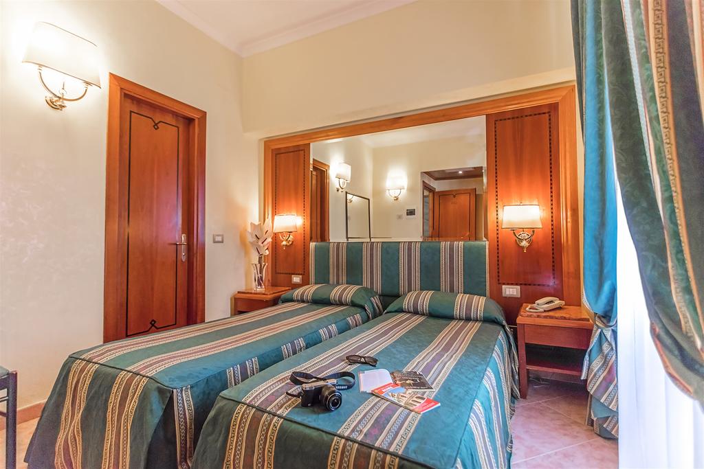 Відгуки туристів Hotel Lazio (Rome)