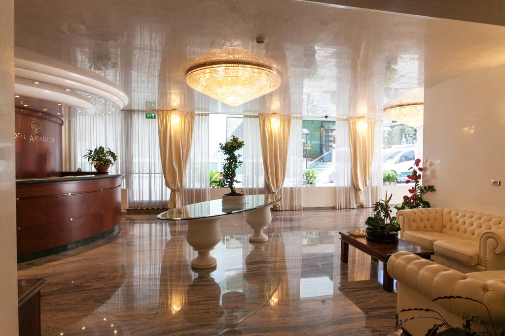 Горящие туры в отель Hotel Ambassador Римини Италия
