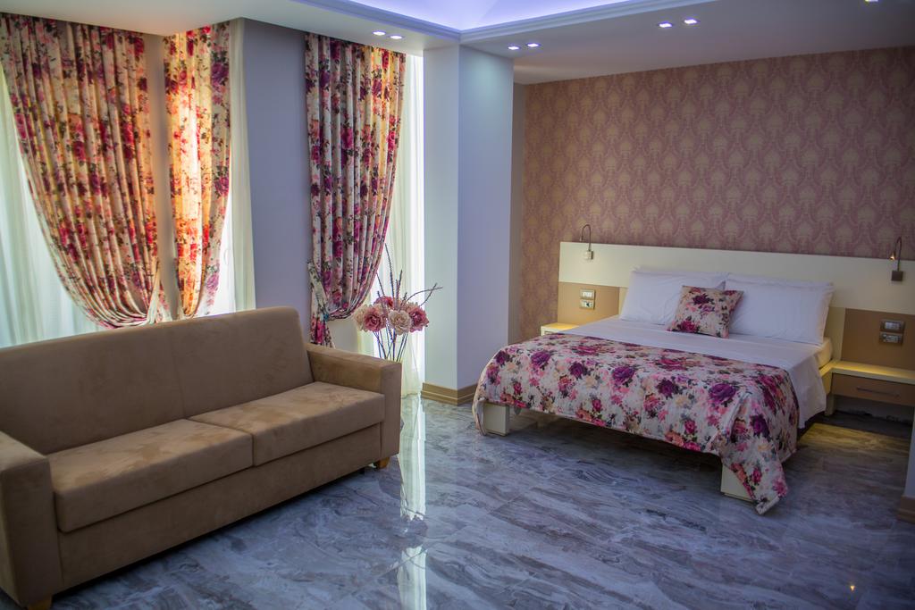 Отель, Дуррес, Албания, Hotel Vila Koral