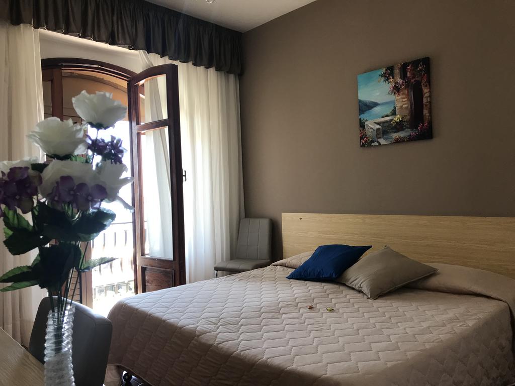 La Sirenetta Hotel (Giardini Naxos), Регион Катания