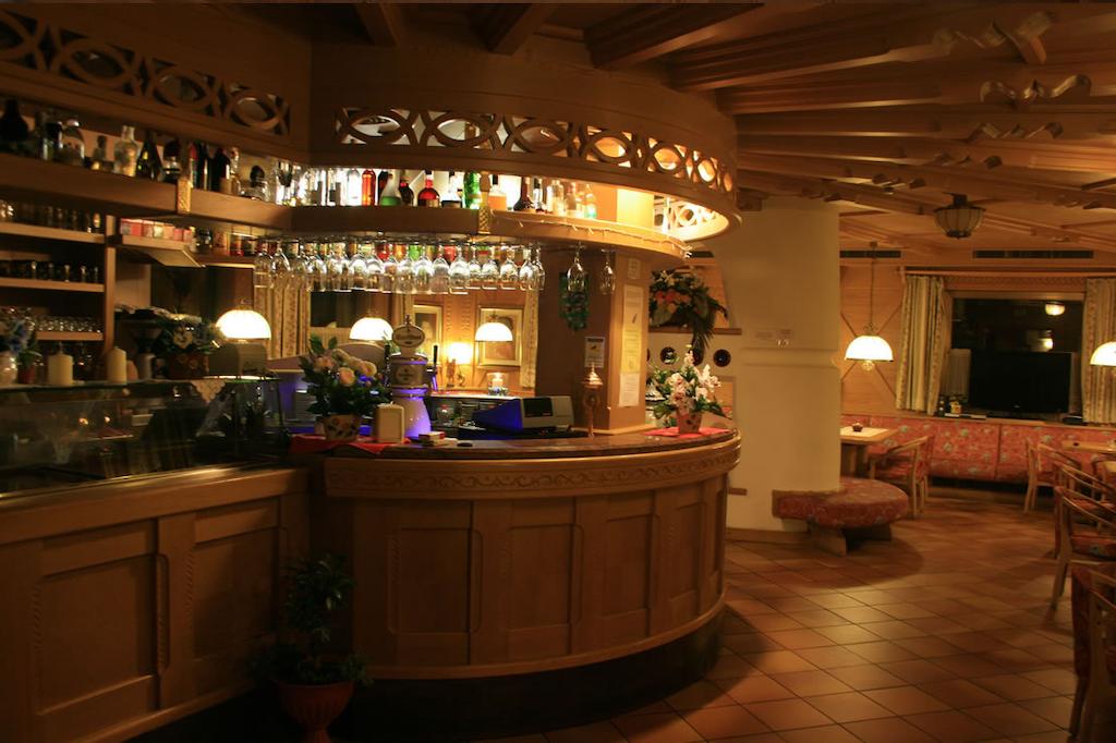 Тури в готель Rododendro Валь-ді-Фасса Італія