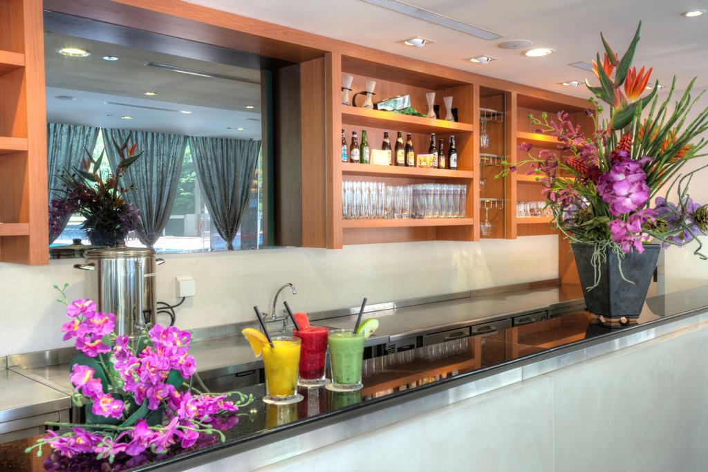 Сингапур Orchid Hotel цены