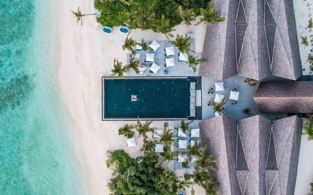 Movenpick Resort Kuredhivaru Maldives, tourists photos