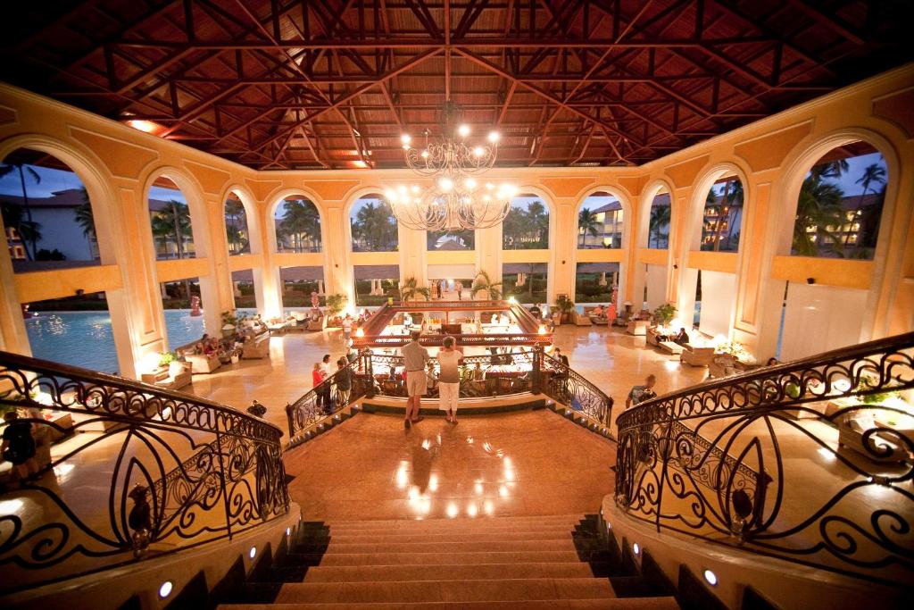 Тури в готель Majestic Colonial Punta Cana Пунта-Кана