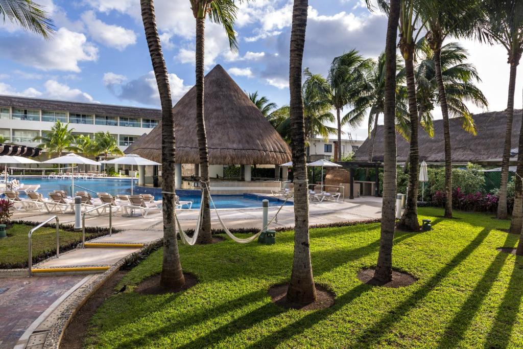 Горящие туры в отель Isla Mujeres Palace - All Inclusive Adults Only Исла-Мухерес