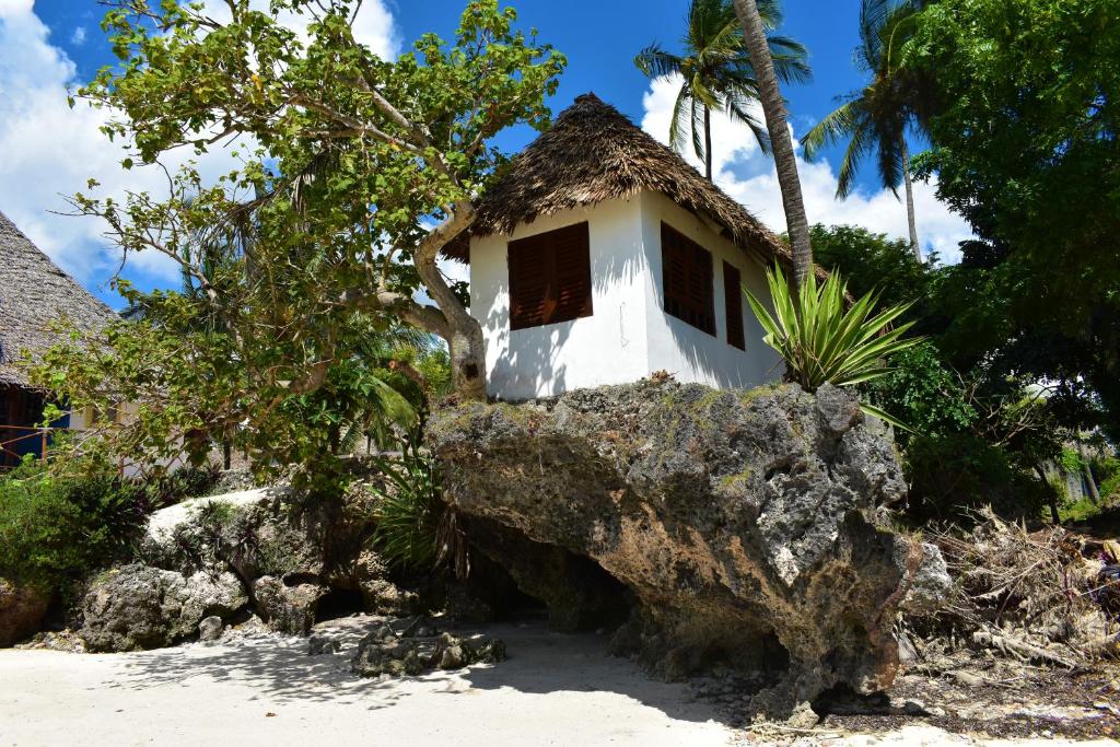 Отель, Filao Beach Zanzibar (ex. Ngalawa Beach)