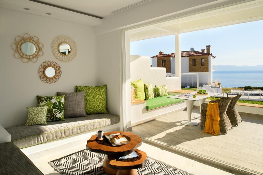 Відгуки гостей готелю Villa D'Oro - Luxury Villas & Suites