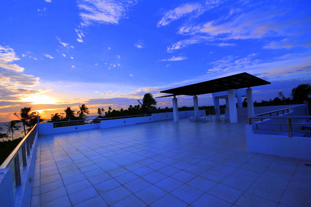 Цены в отеле Bohol South Beach Hotel