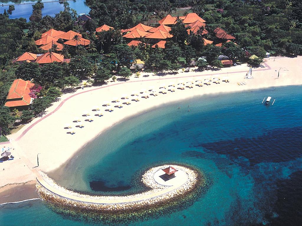 Горящие туры в отель Bali Tropic Resort & Spa Танжунг-Беноа Индонезия