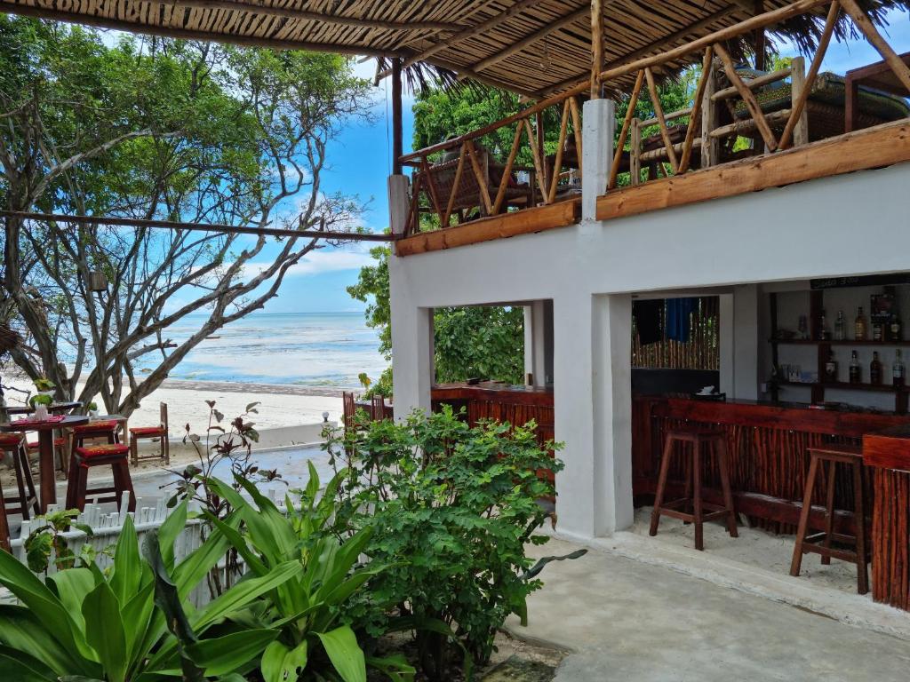 Отель, Танзания, Джамбиани, Red Monkey Lodge Zanzibar
