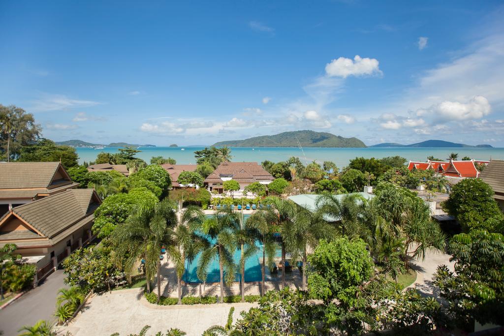 Туры в отель Chalong Beach Hotel & Spa