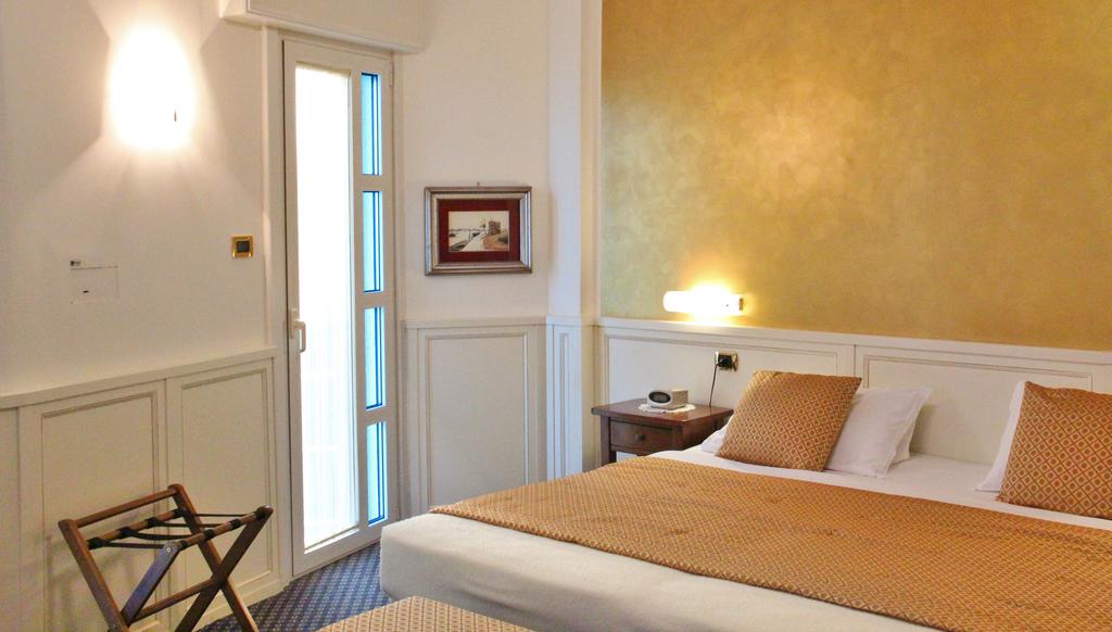 Горящие туры в отель Termini Beach Hotel & Suites Лидо-ди-Езоло Италия