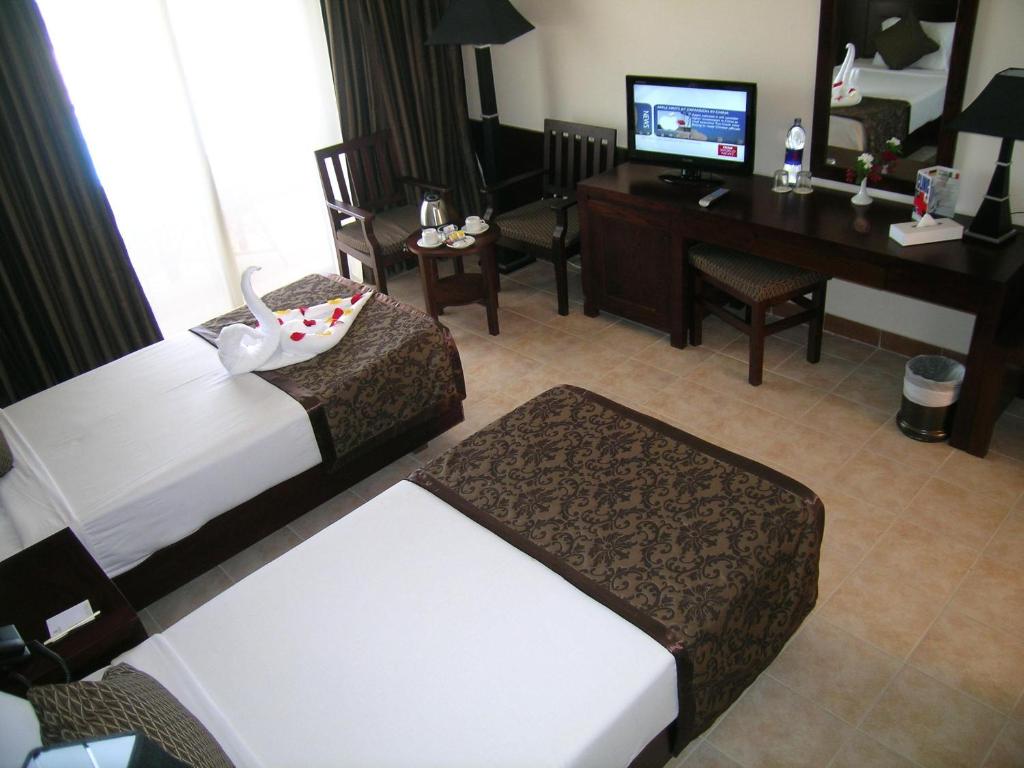 Цены в отеле Royal Brayka Beach Resort