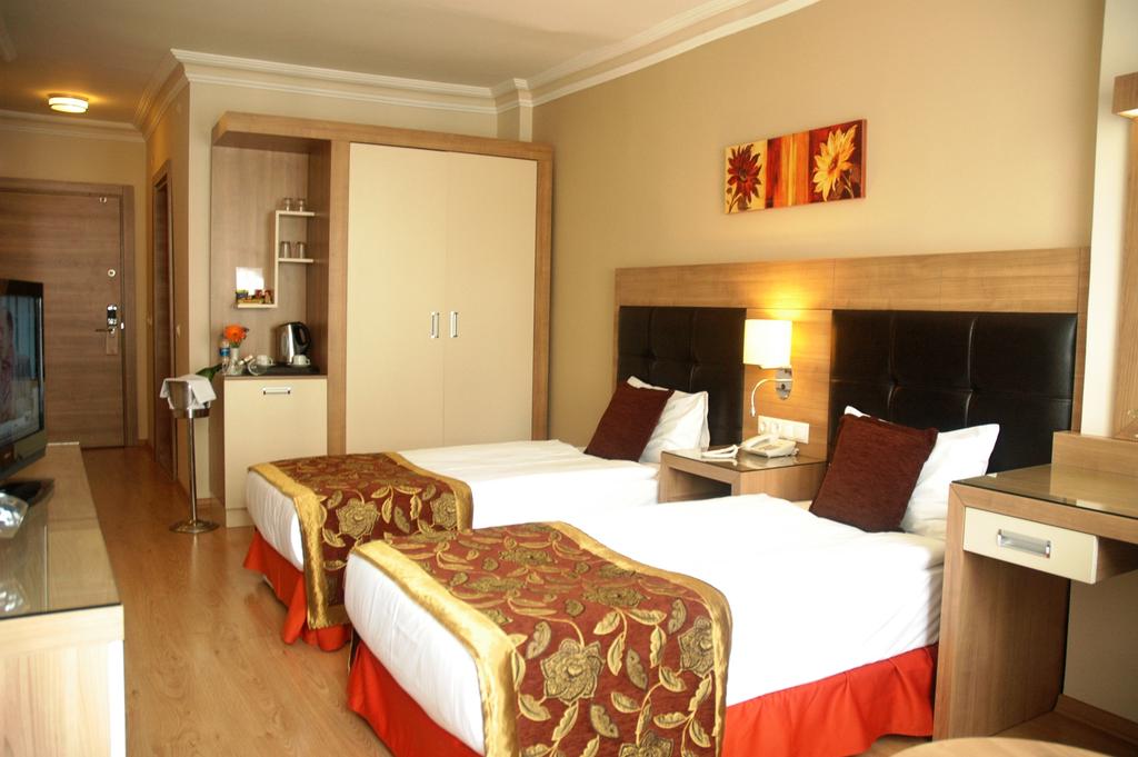 Hotel prices Suite Laguna