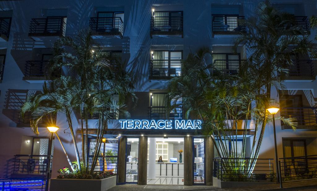 Portugal Terrace Mar Suite Hotel