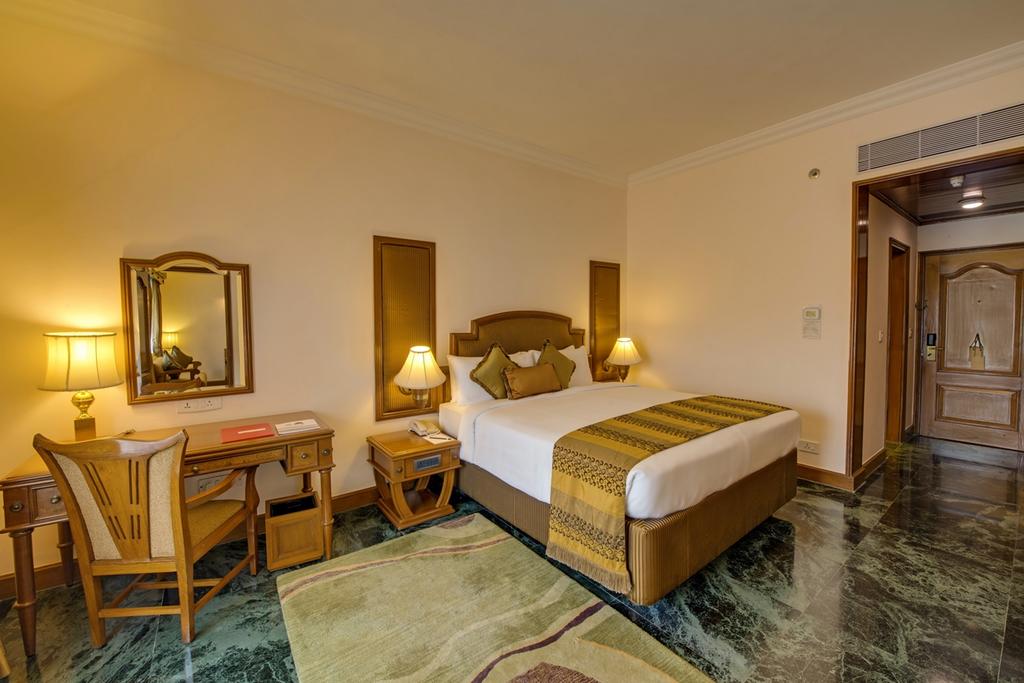 Відпочинок в готелі The Gateway Hotel Ummed Ahmedabad Ахмадабад Індія