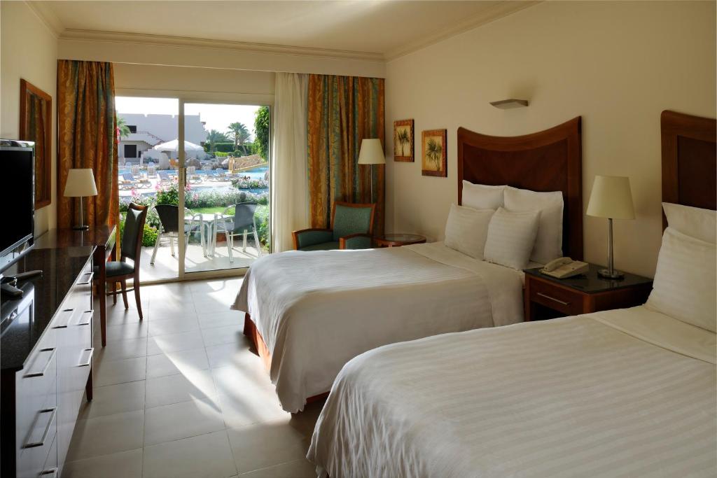 Відгуки гостей готелю Naama Bay Promenade Beach Resort