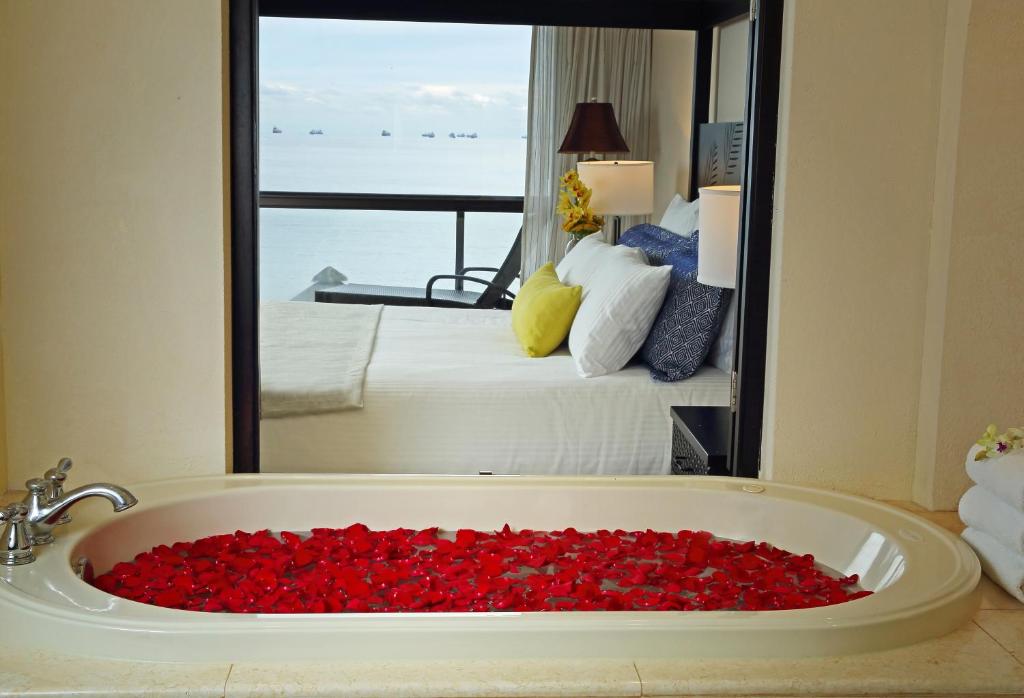 Відгуки про готелі Dreams Delight Playa Bonita Panama