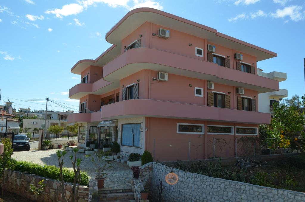 Donia Apartment, Албания, Ксамил (остров), туры, фото и отзывы