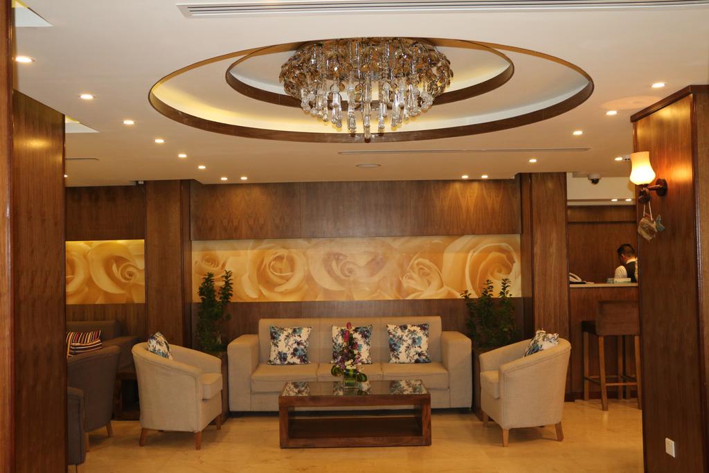 Фото отеля Raed Hotel Suites (Al Raad Hotel)