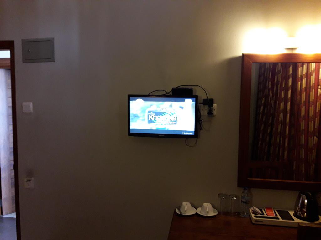 Горящие туры в отель Port View City Hotel Коломбо Шри-Ланка