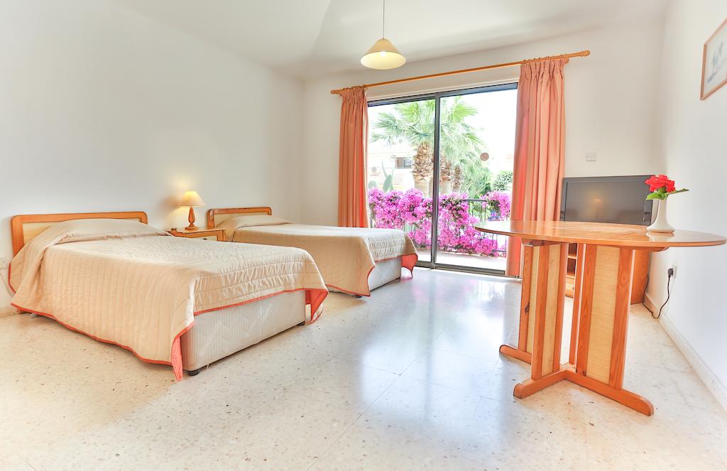 Tavros Hotel Apartments Кипр цены