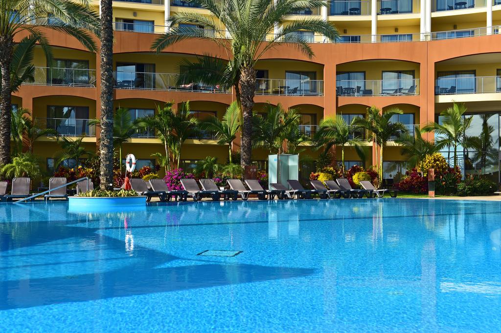 Гарячі тури в готель Pestana Promenade Ocean Resort Фуншал