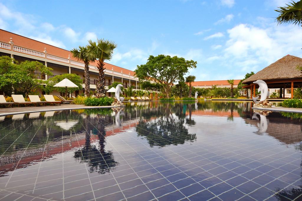 Цены в отеле Sokha Beach Resort