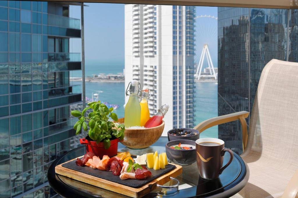 Movenpick Hotel Jumeirah Beach, Дубай (пляжні готелі) ціни