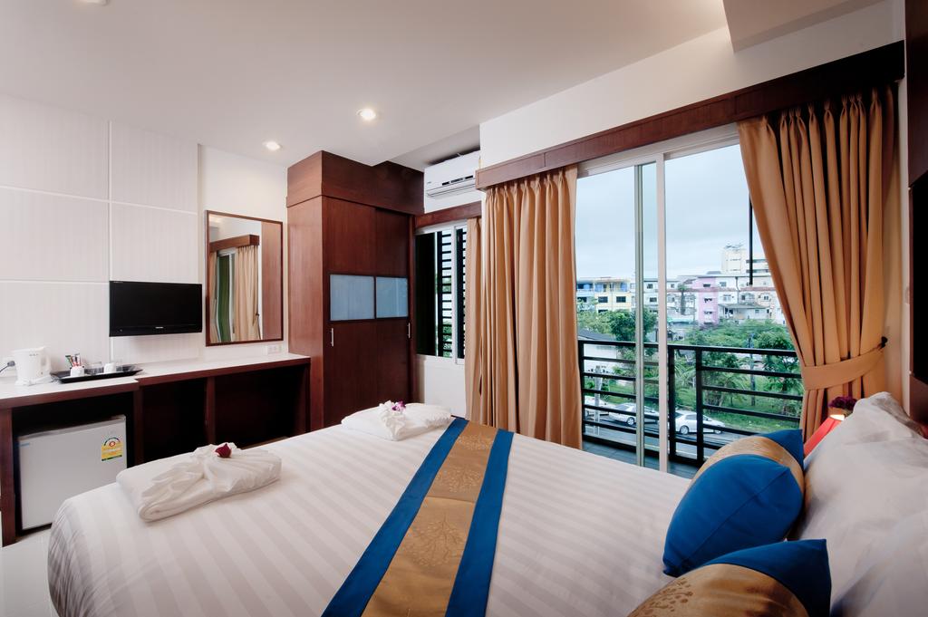 Відпочинок в готелі Tuana Blue Sky Resort Патонг