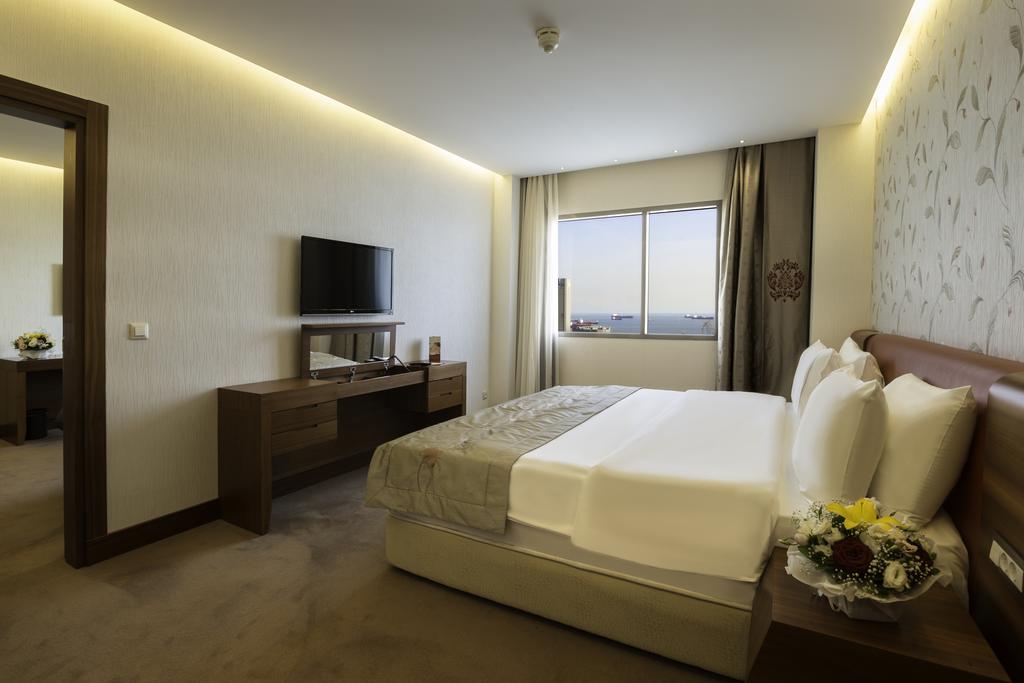 Hotel, Ramada Hotel & Suite Atakoy