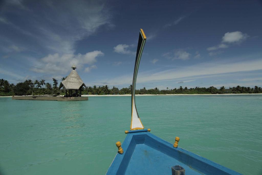 Hotel rest Canareef Resort (ex. Herathera Island Resort) Addu Atoll