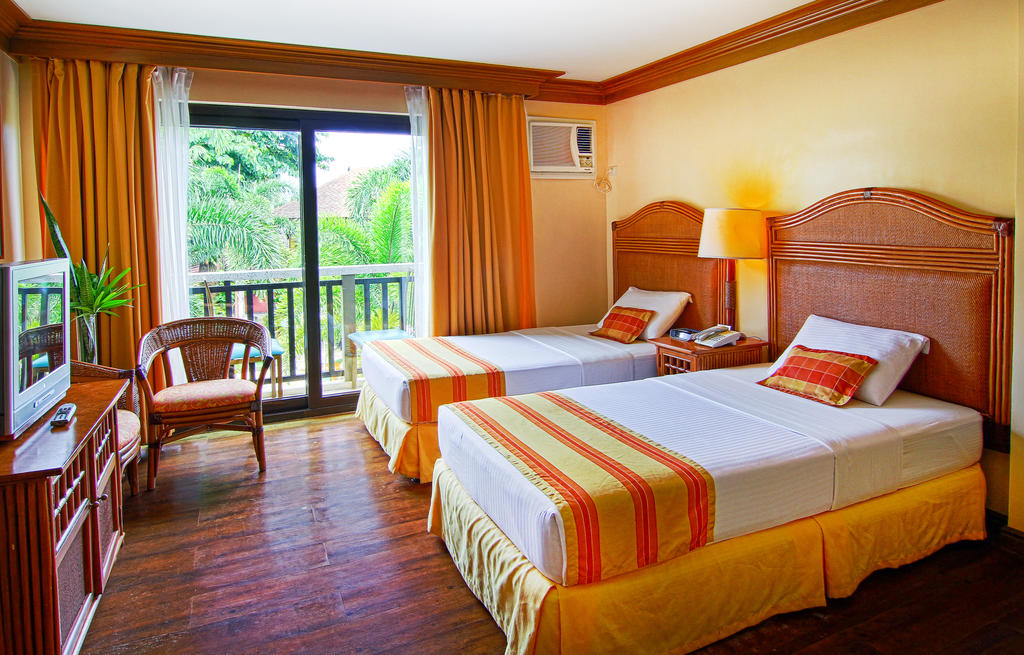 Отель, Боракай (остров), Филиппины, Boracay Tropics