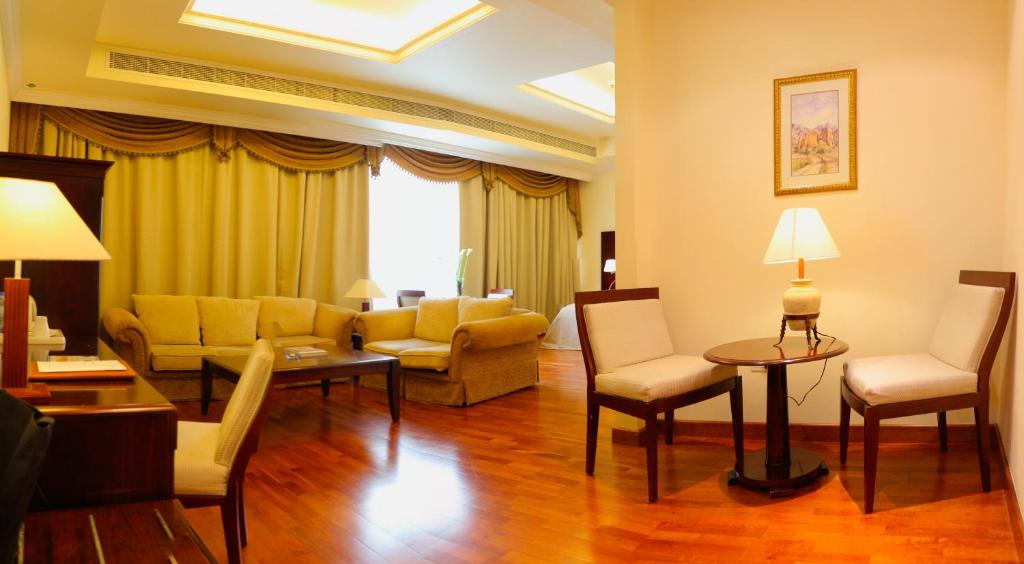 Отзывы про отдых в отеле, Sharjah Premiere Hotel & Resort