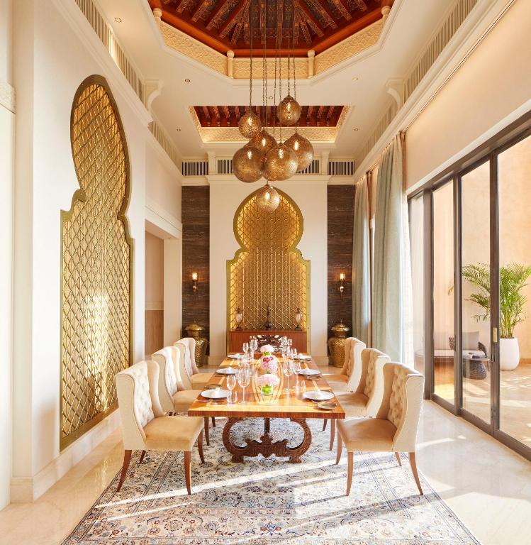 Дубай (пляжні готелі) Jumeirah Al Qasr (ex. Madinat Jumeirah Al Qasr) ціни
