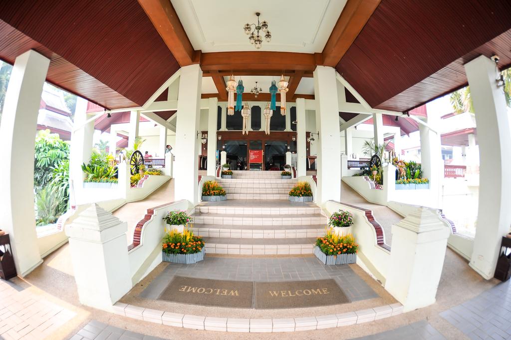 Горящие туры в отель Wiang Indra Riverside Resort (Rimkok Resort Hotel)