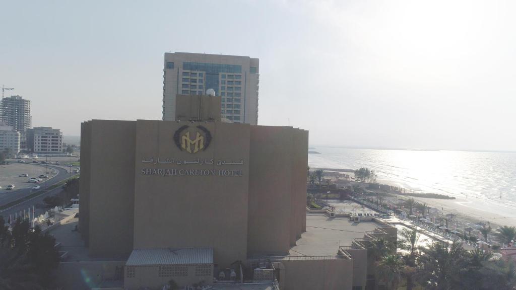 Відпочинок в готелі Sharjah Carlton Hotel Шарджа ОАЕ