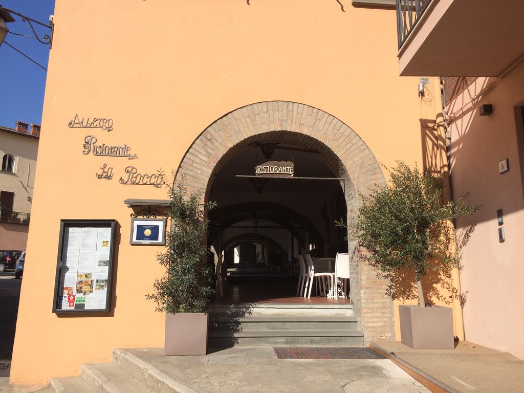 Відгуки про готелі Albergo La Rocca