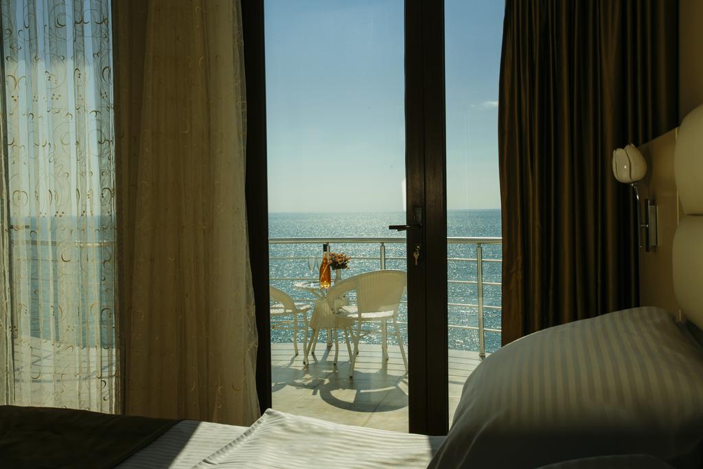 Відпочинок в готелі Pearl Of The Sea Кобулеті