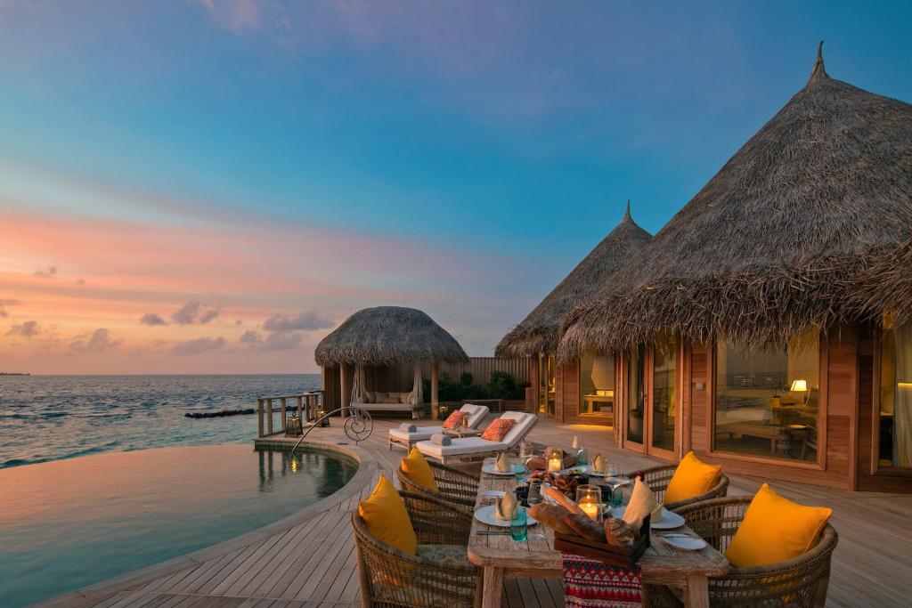 Горящие туры в отель The Nautilus Maldives Мале