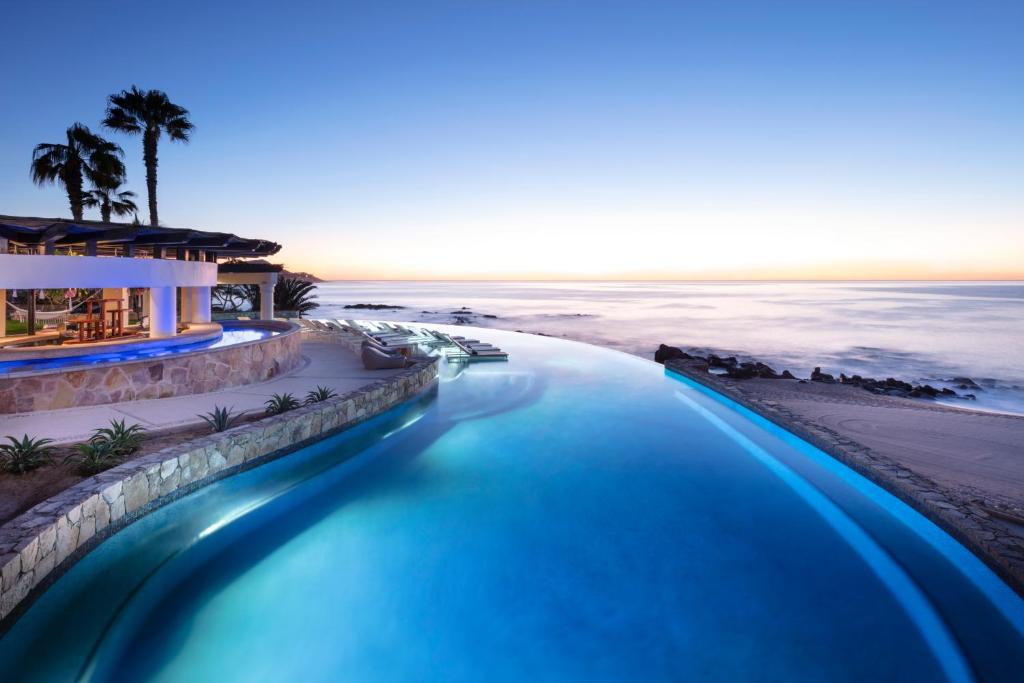 Цены в отеле Hilton Los Cabos Beach & Golf Resort