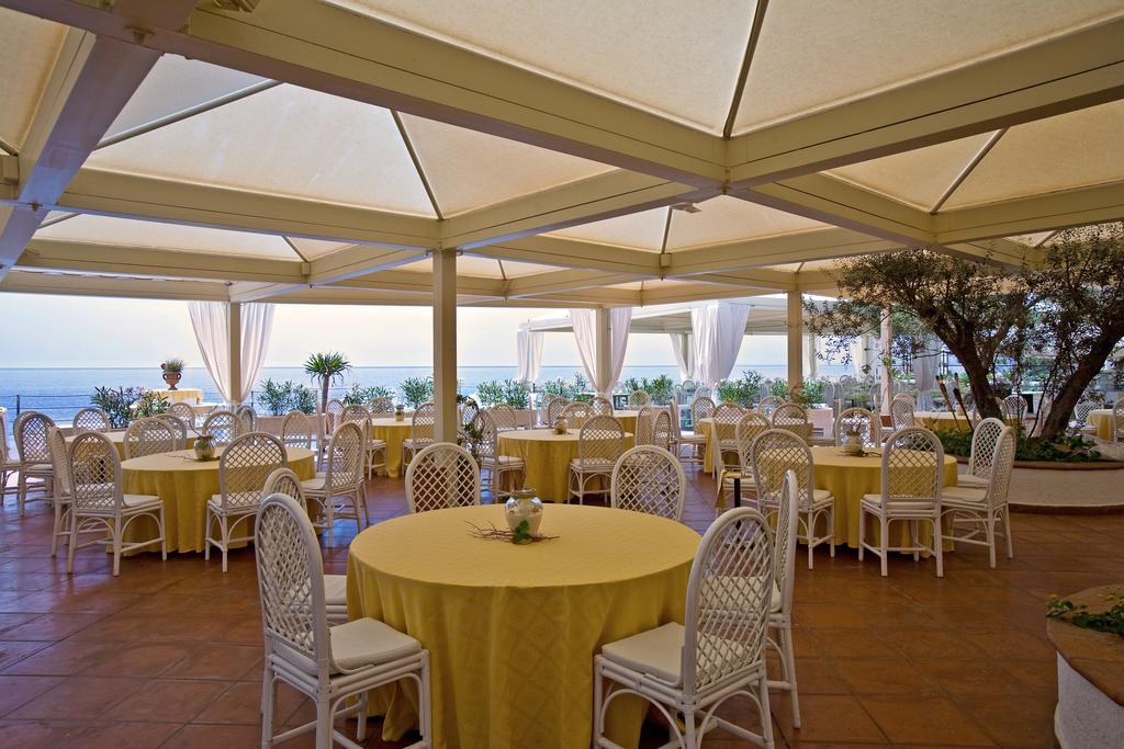 Горящие туры в отель Grand Hotel Baia Verde Регион Катания