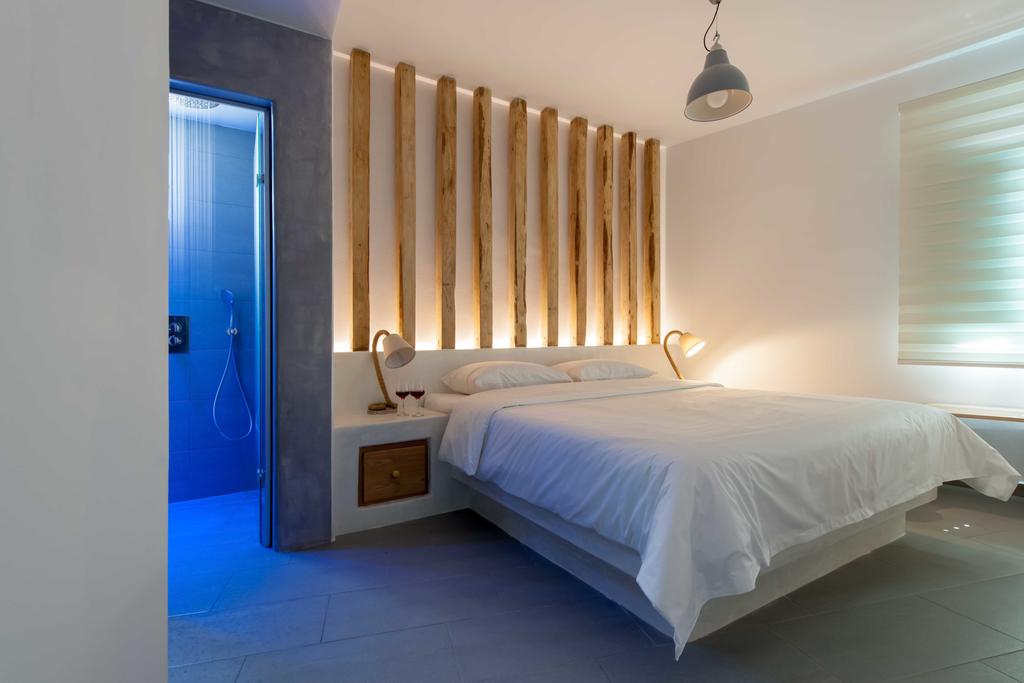 Санторини (остров), Neptune Luxury Spa Suites, 4