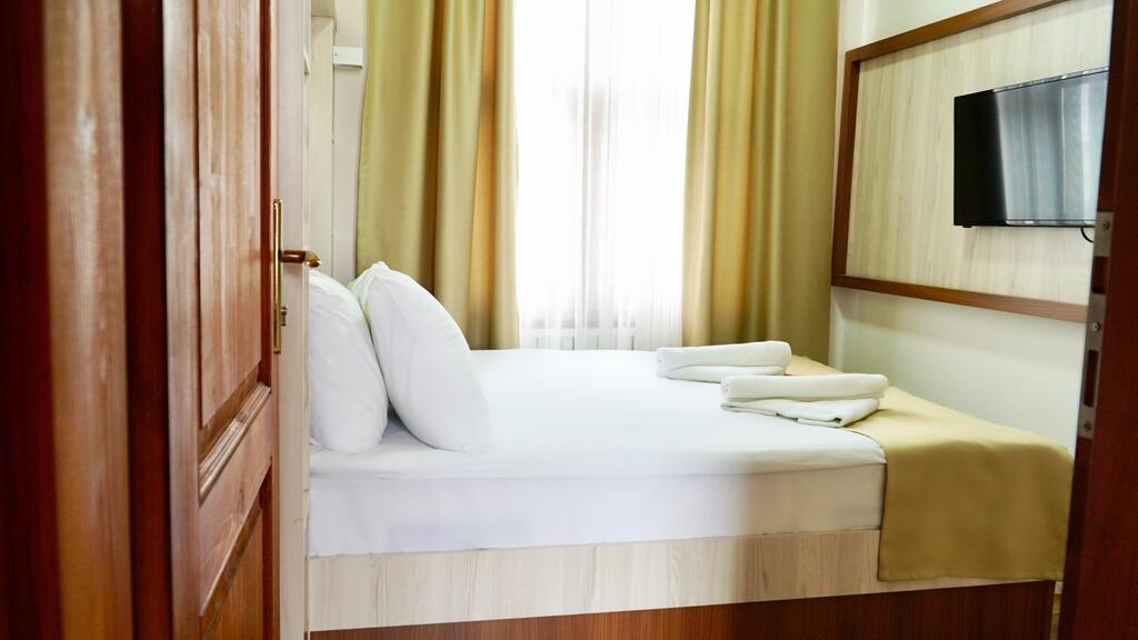 Qonaq Hotel&Suites, Стамбул ціни