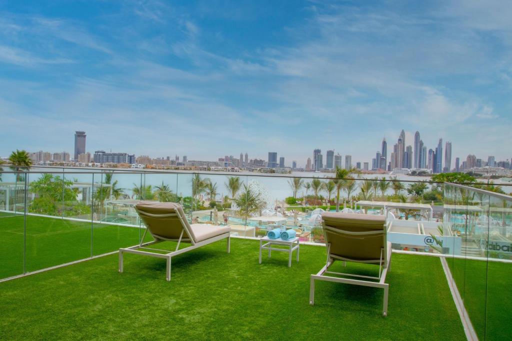 Фото отеля W Dubai - The Palm